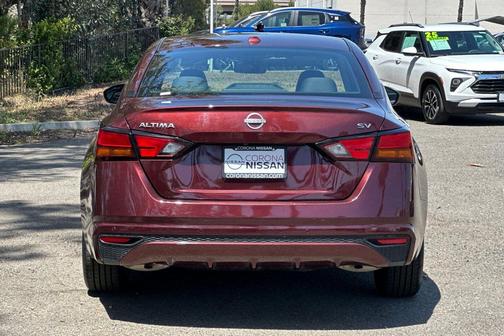 Garnet Pearl 2024 Nissan Altima 2.5 SV