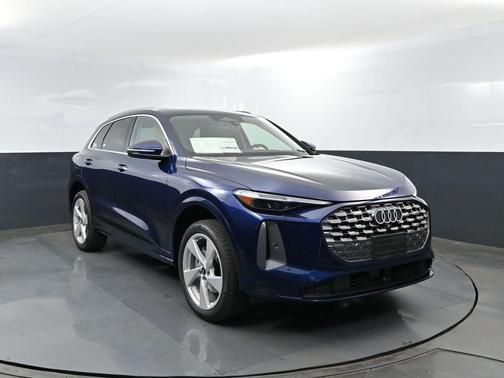 Blue 2026 Audi Q5 Premium Plus TFSI quattro S tronic