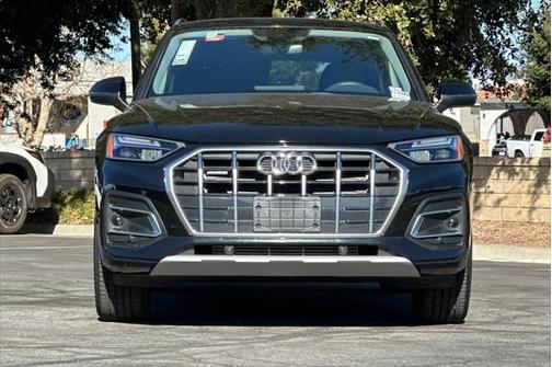2024 Audi Q5 40 Premium
