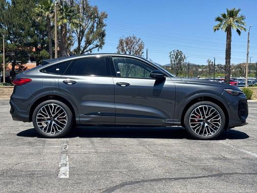 Daytona Gray 2026 Audi SQ5 3.0T Prestige