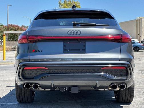 Daytona Gray 2026 Audi SQ5 3.0T Prestige