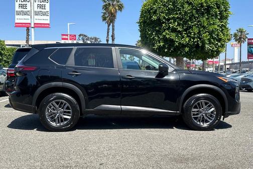 Super Black 2024 Nissan Rogue S