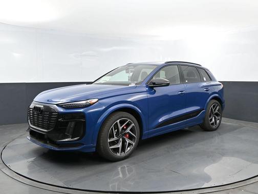 Blue 2027 Audi SQ6 e-tron Premium Plus quattro