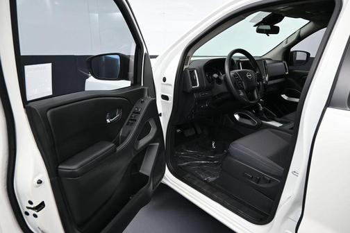 Glacier White 2025 Nissan Frontier SV