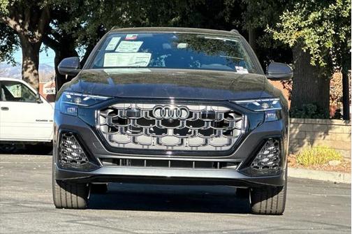 2025 Audi Q8 55 Premium Plus