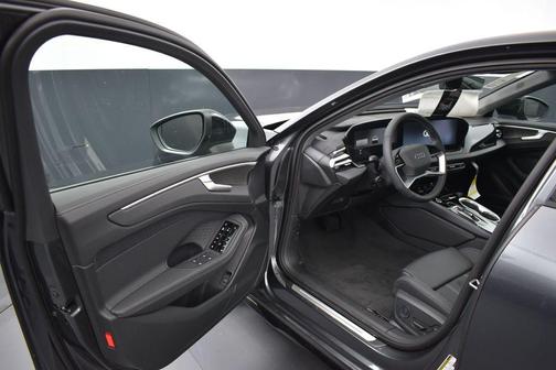 Daytona Gray Pearl Effect 2026 Audi A6 Premium Plus quattro S tronic