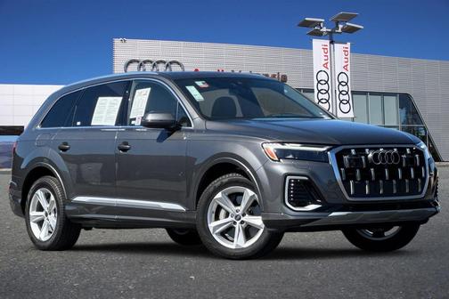 2025 Audi Q7 45 Premium