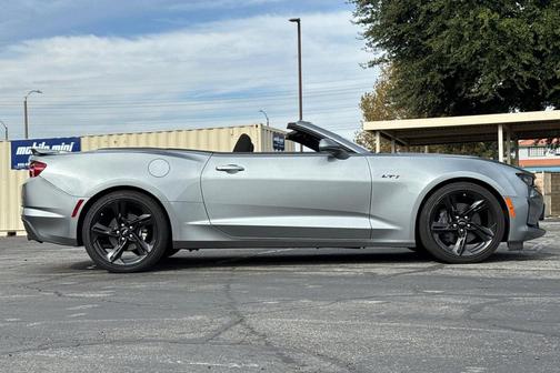 2024 Chevrolet Camaro RWD Convertible LT1