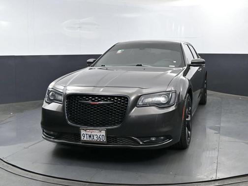 Granite Crystal Metallic Clearcoat 2023 Chrysler 300 S