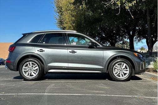 2024 Audi Q5 45 S line Premium