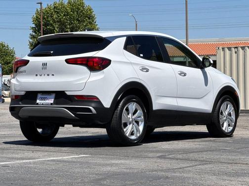 Summit White 2025 Buick Encore GX Preferred