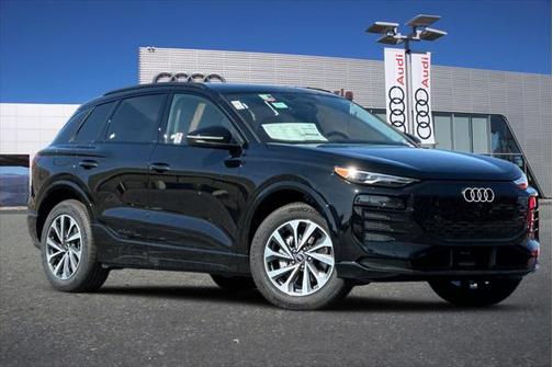 2025 Audi Q6 e-tron Premium quattro