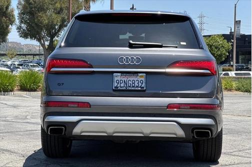 2025 Audi Q7 55 Premium