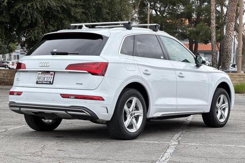 2023 Audi Q5 40 Premium