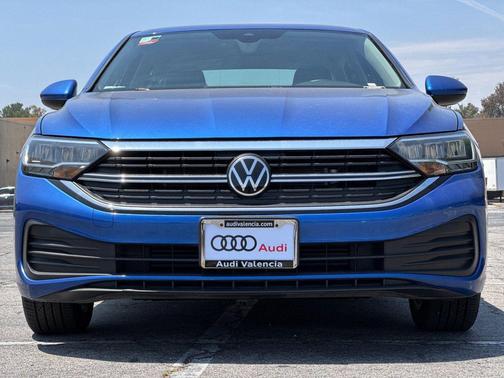 Rising Blue Metallic 2024 Volkswagen Jetta 1.5T SE
