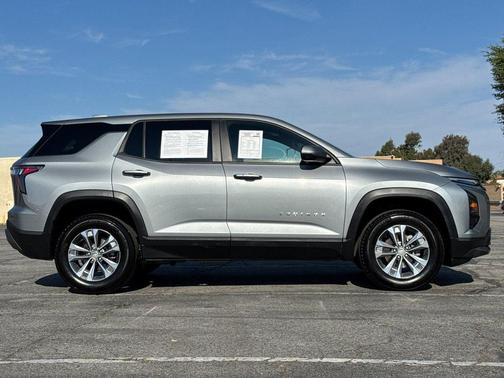 Sterling Gray Metallic 2025 Chevrolet Equinox 1LT