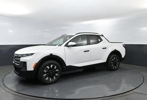 Atlas White 2025 Hyundai SANTA CRUZ SEL