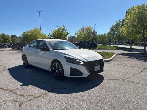 2023 Nissan Altima SR FWD