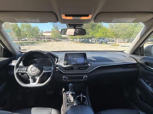 2023 Nissan Altima SR FWD