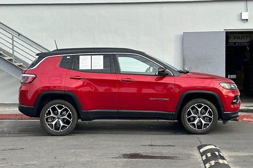 Red Hot Pearlcoat 2025 Jeep Compass Limited
