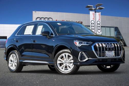 2024 Audi Q3 Premium 45 TFSI S line quattro Tiptronic