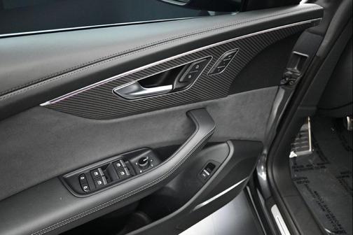 Daytona Gray Pearl Effect 2024 Audi SQ8 4.0T Prestige