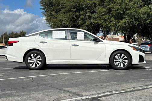 2025 Nissan Altima S FWD