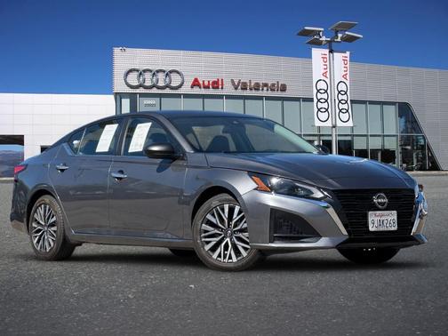Gun Metallic 2024 Nissan Altima 2.5 SV
