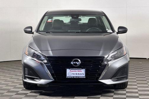Gun Metallic 2024 Nissan Altima 2.5 SV
