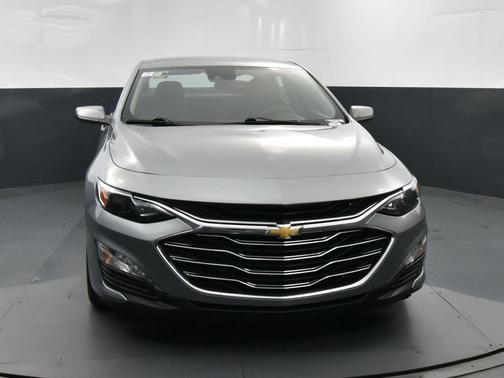 Sterling Gray Metallic 2024 Chevrolet Malibu FWD 1LT