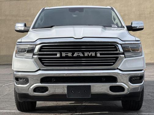Bright White Clearcoat 2022 RAM 1500 Laramie