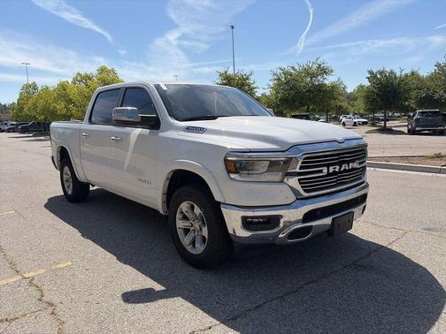 Bright White Clearcoat 2022 RAM 1500 Laramie
