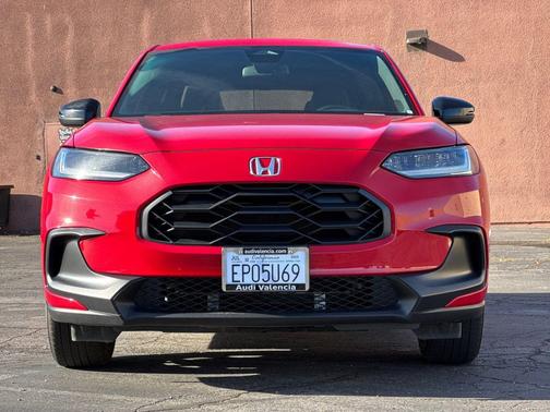 Crystal Black Pearl 2025 Honda HR-V AWD Sport