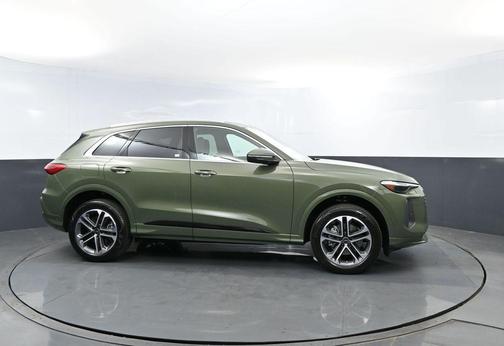 District Green Metallic 2026 Audi Q5 Premium Plus TFSI quattro S tronic