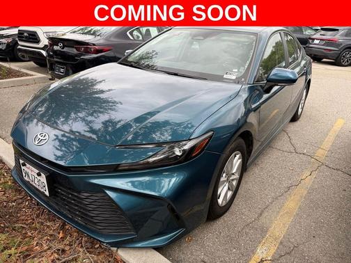 Ocean 2025 Toyota Camry LE
