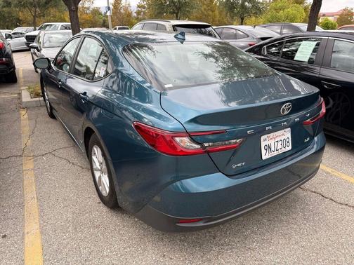 Ocean 2025 Toyota Camry LE