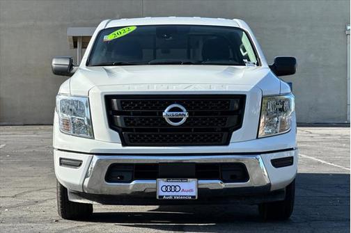 2022 Nissan Titan SV