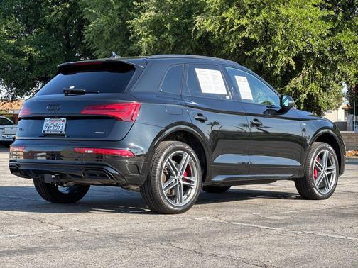 Black Metallic 2025 Audi Q5 55 S line Premium Plus