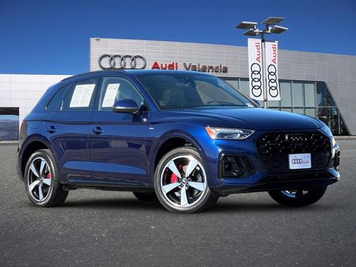 Navarra Blue Metallic 2024 Audi Q5 45 S line Premium Plus