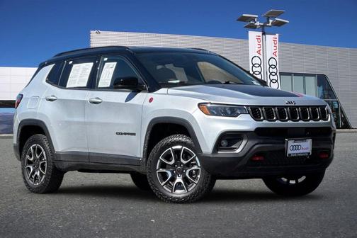 2025 Jeep Compass Trailhawk