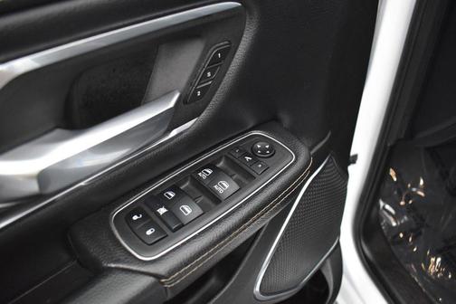 Bright White Clearcoat 2024 RAM 1500 Laramie