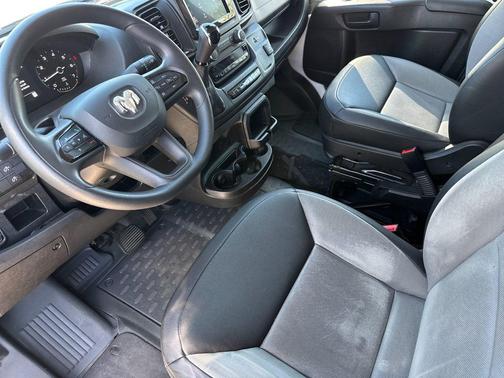 Bright White Clearcoat 2025 RAM ProMaster 2500 Tradesman