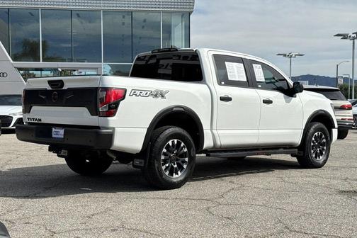 2024 Nissan Titan PRO-4X