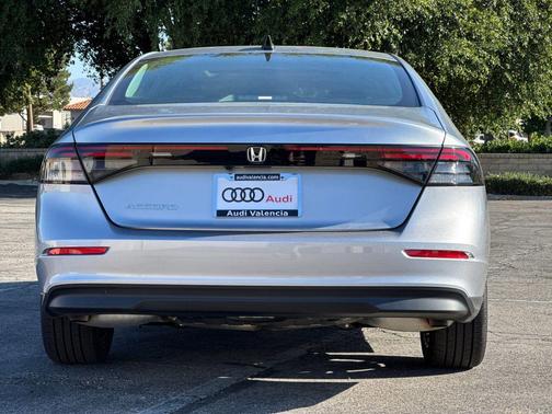 Solar Silver Metallic 2025 Honda Accord SE