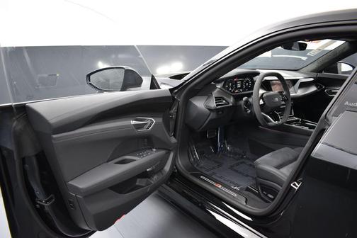 Mythos Black Metallic 2026 Audi S e-tron GT Prestige quattro
