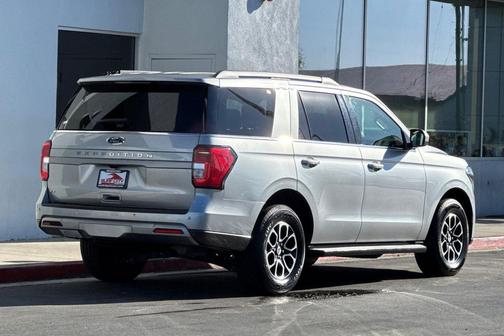 Silver Metallic 2024 Ford Expedition XLT