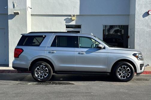 Silver Metallic 2024 Ford Expedition XLT