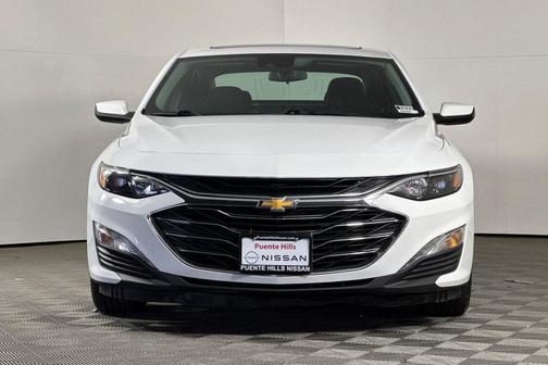 Summit White 2024 Chevrolet Malibu FWD 1LT