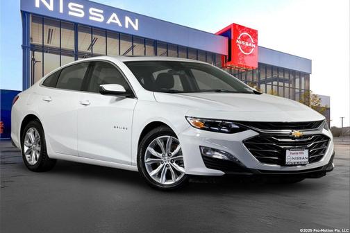 Summit White 2024 Chevrolet Malibu FWD 1LT