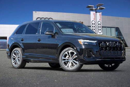 2026 Audi Q7 45 Premium